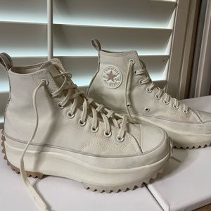 Converse Run Star Hike Platform Size 9 (womens) - Cream